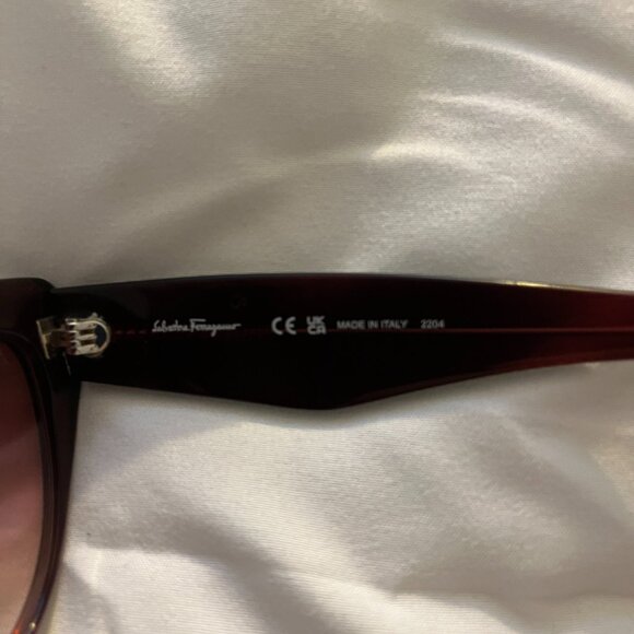 Salvatore Ferragamo Maroon Wine Acetate SF930S Cat Eye Sunglasses Quiet Luxury main image 9